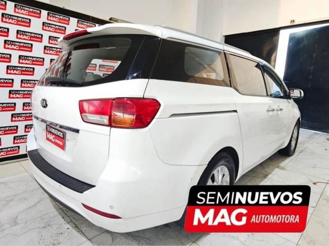 Kia Carnival 2016 4x2