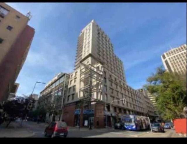 SE VENDE OFICINA EN SANTIAGO