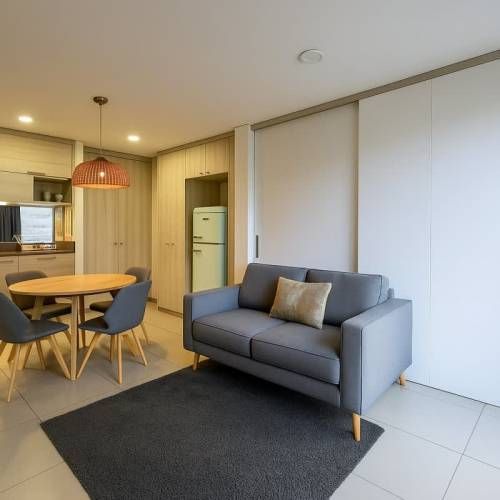 FOCOLARE PROPIEDADES ARRIENDA DEPTO 1D1B + ESTACIONAMIENTO