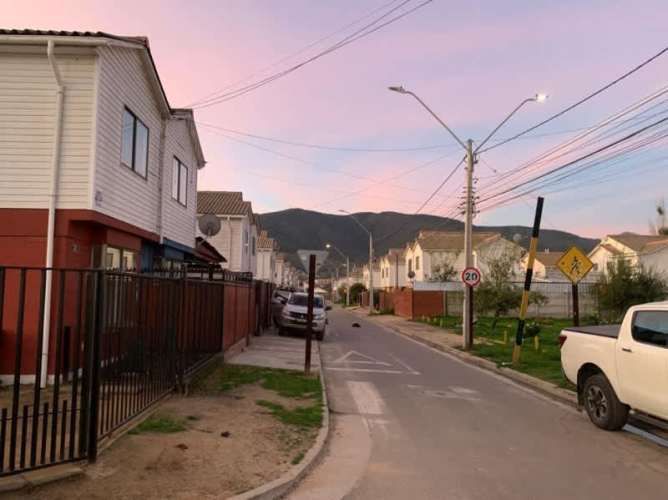 FOCOLARE PROPIEDADES VENDE CASA EN LIMACHE