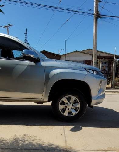 Mitsubishi L200 WORK CR 2.4L