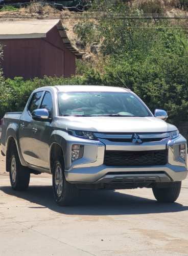 Mitsubishi L200 WORK CR 2.4L