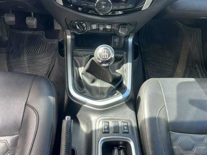 Nissan Navara 2023 Navara  D  Cab  Mt  4x4  2.3