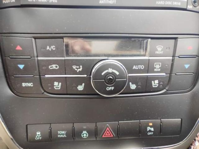 JEEP GRAND CHEROKEE 5.7 OVERLAND 4WD AUTO 2011