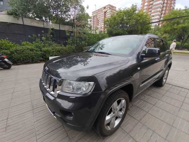 JEEP GRAND CHEROKEE 5.7 OVERLAND 4WD AUTO 2011