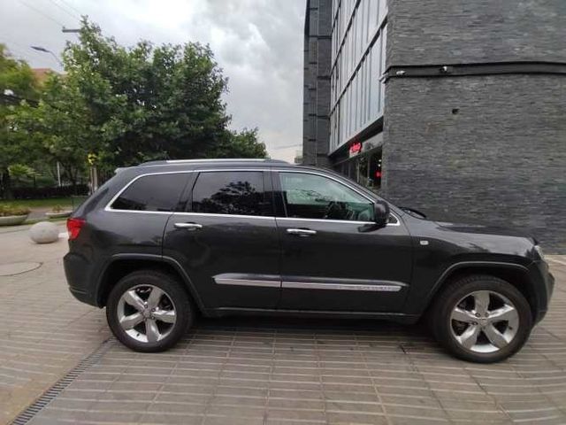 JEEP GRAND CHEROKEE 5.7 OVERLAND 4WD AUTO 2011