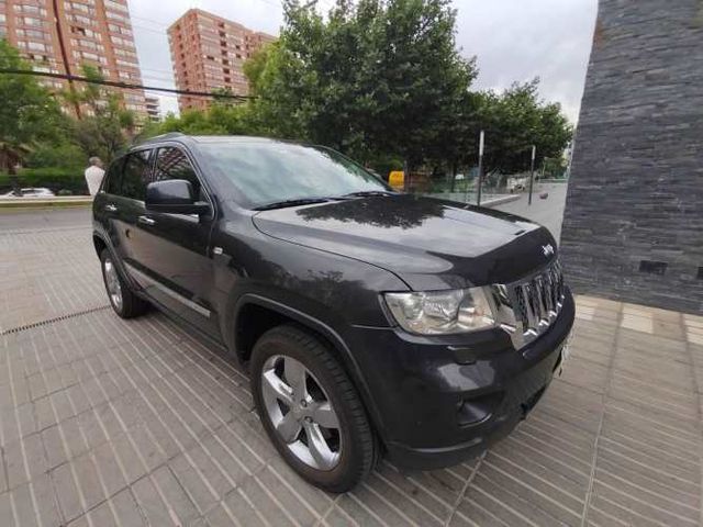 JEEP GRAND CHEROKEE 5.7 OVERLAND 4WD AUTO 2011