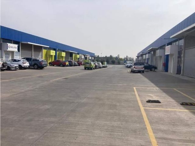 Arriendo bodega c/of de 234 m2, Los Libertadores. Quilicura.