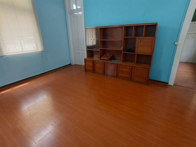 CASA Casa antigua, en segundo piso, Subida Washington