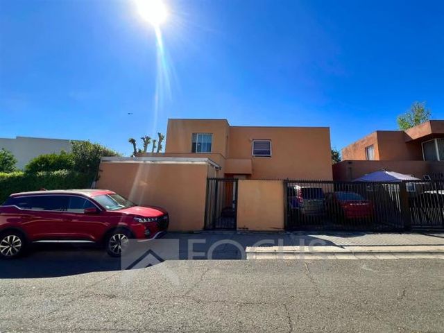 CASA Alberto Valenzuela llanos con Francisco Otta