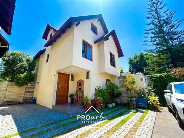 CASA Isabel La Católica / Sebastián Elcano