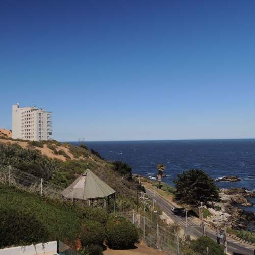 PRECIOSO DEPARTAMENTO EN AV CORNISA, CONCON 2 DORM, 2 BAÑOS