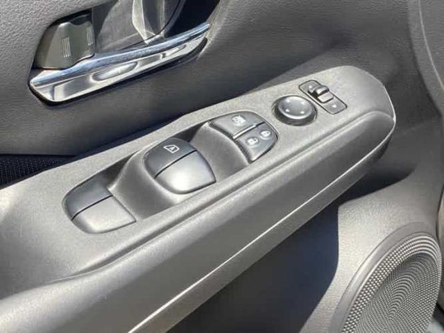 Nissan Kicks 1.6 Sense Mt 2024