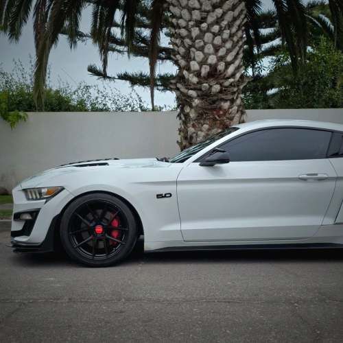 FORD MUSTANG GT COUPÉ 5.0 V8 2015