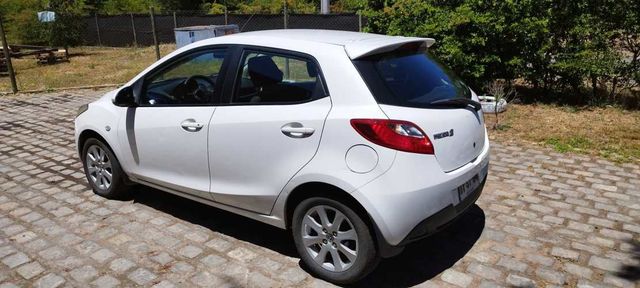 Mazda 2 2009