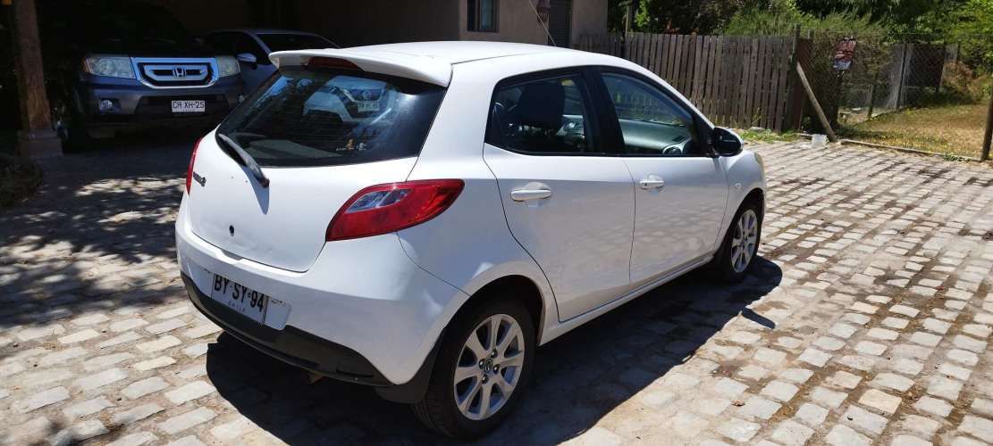 Mazda 2 2009