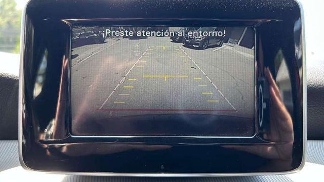 Mercedes Benz GLA200 200 1.6T AUT (2015)