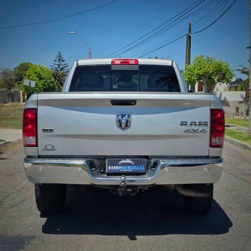 DODGE RAM 1500 CREW CAB 4X4 3.6 AUT 2017
