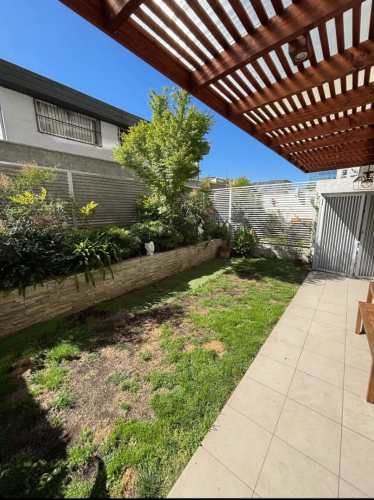 Departamento en venta c/ estacionamiento en Alto Las Condes