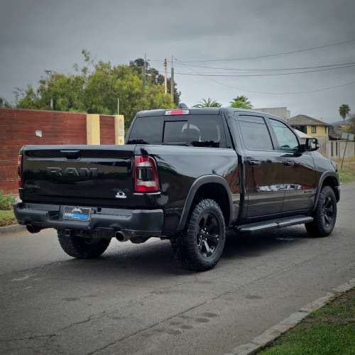 DODGE RAM 1500 REBEL 5.7 V8 HEMI 2023