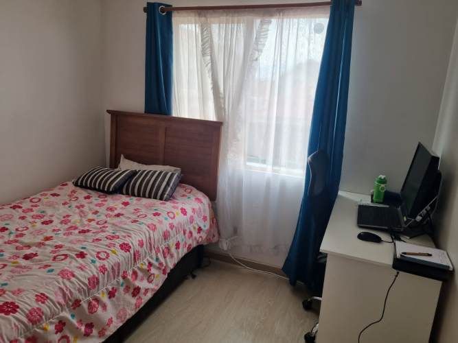 Amplia y luminosa casa en Condominio Los Coihues, Larapinta