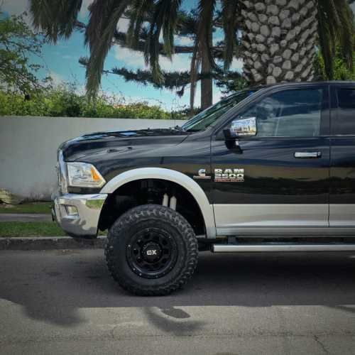 DODGE RAM 2500 LARAMIE 4X4 6.7 AUT 2016