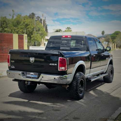 DODGE RAM 2500 LARAMIE 4X4 6.7 AUT 2016
