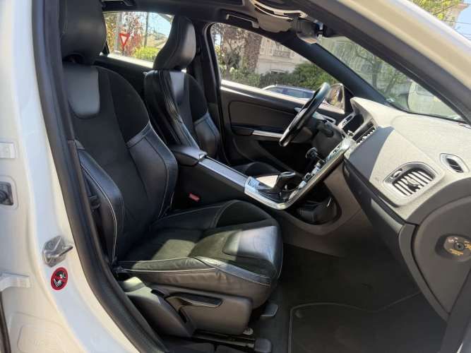 2018 Volvo S60 2.0 T5 R-Design Plus Auto