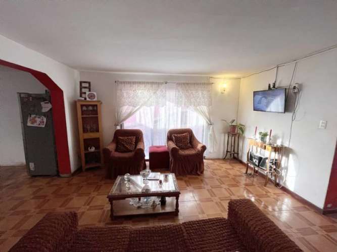 SE VENDE AMPLIA CASA 3D 2B ÑUNOA, VILLA SALVADOR C