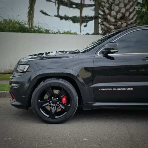JEEP GRAND CHEROKEE SRT 4X4 6.4 AUT 2014