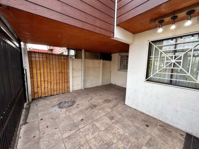 SE VENDE AMPLIA CASA 3D 3B VILLA ENTRE RÍOS PUENTE