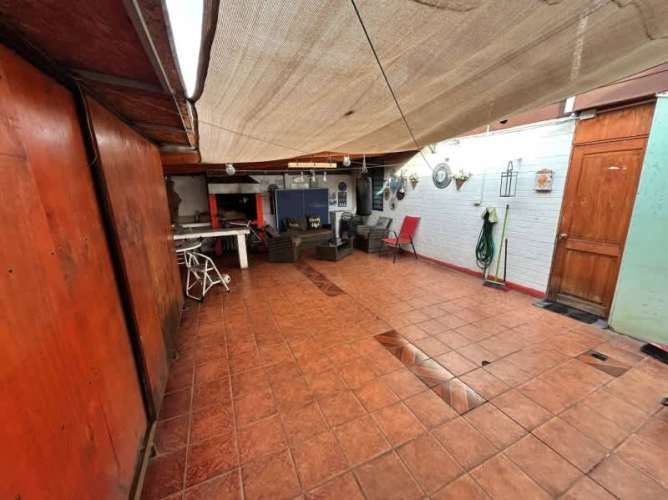 SE VENDE AMPLIA CASA 3D 3B VILLA ENTRE RÍOS PUENTE