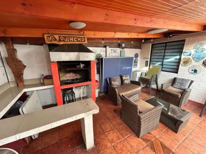 SE VENDE AMPLIA CASA 3D 3B VILLA ENTRE RÍOS PUENTE