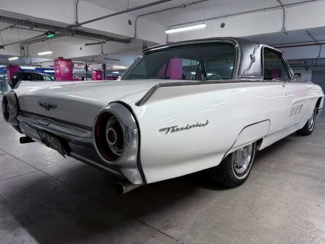 Ford Thunderbird 1963 RESTAURADA
