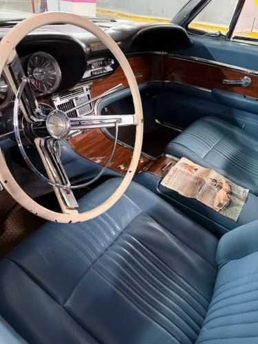 Ford Thunderbird 1963 RESTAURADA