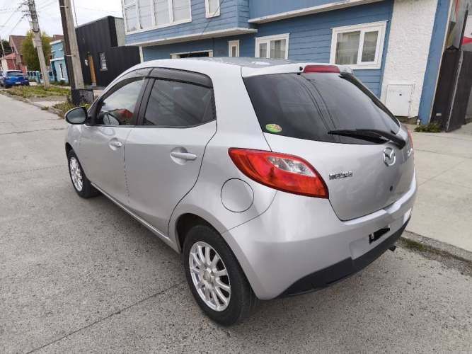 Mazda Demio 2012