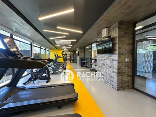 EN ARRIENDO AMPLIO DEPTO ESTUDIO CON ESTACIONAMIENTO- Edificio Curitiba