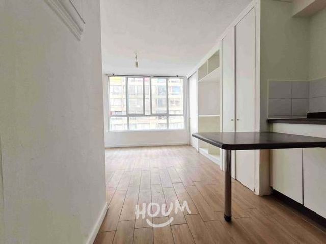 Departamento en Av. María Rozas Velásquez