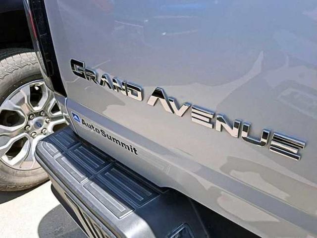 JMC GRAND AVENUE 2024