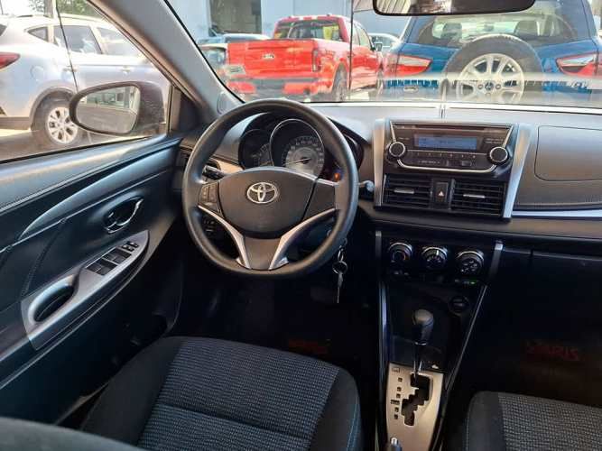 TOYOTA YARIS 2015