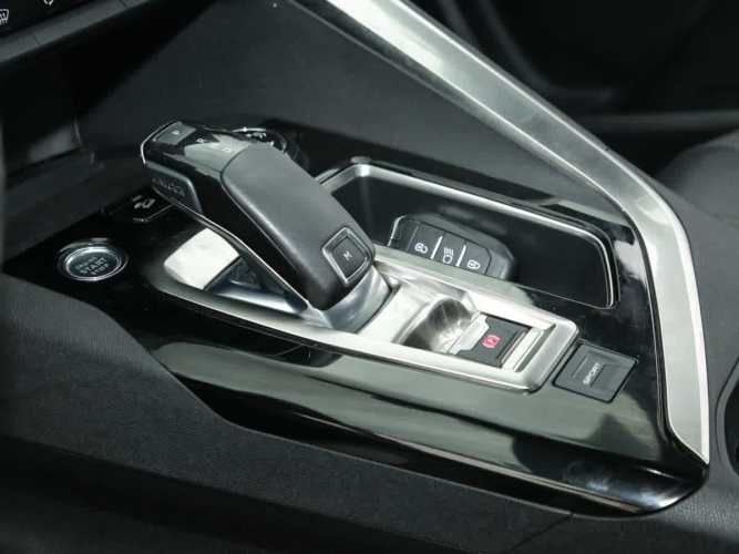 Peugeot 3008 2020 3008 Puretech 180 1.6 Aut