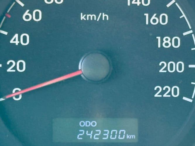 HYUNDAI H1 2.5 CRDI GL DOBLE PUERTA 2AB 2016