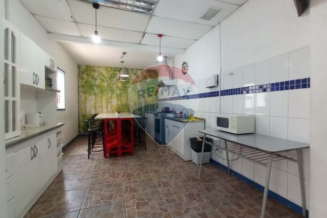 Edificio comercial en venta!