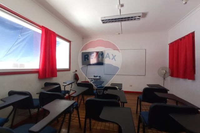 Edificio comercial en venta!