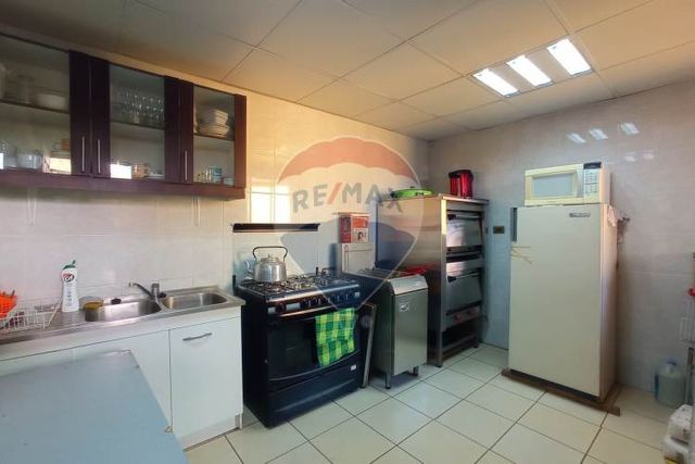 Edificio comercial en venta!