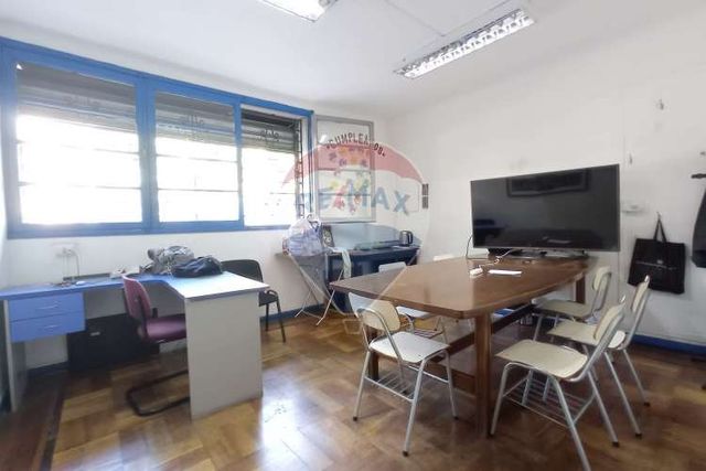 Edificio comercial en venta!