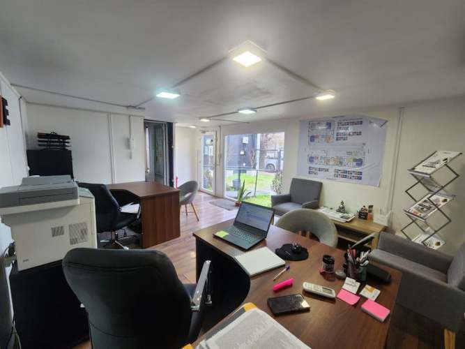 LOCAL COMERCIAL 2 SUR 920