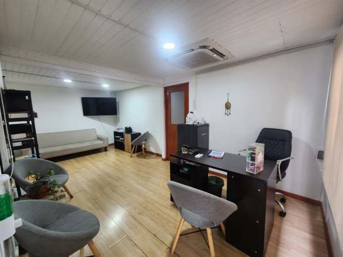 LOCAL COMERCIAL 2 SUR 920