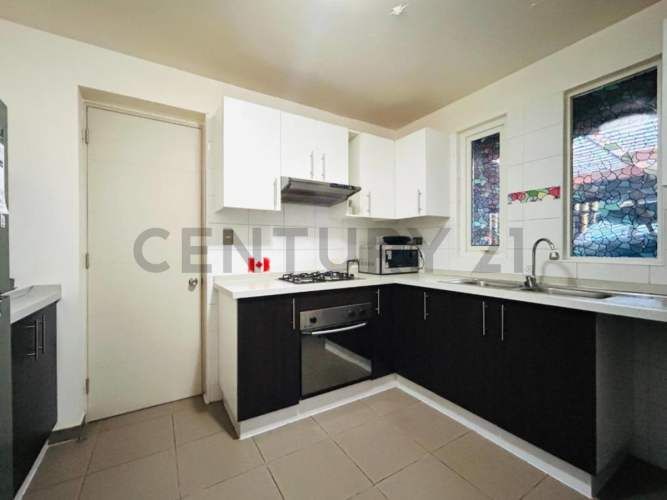 Casa en venta Lampa, Valle Grande Los Nogales