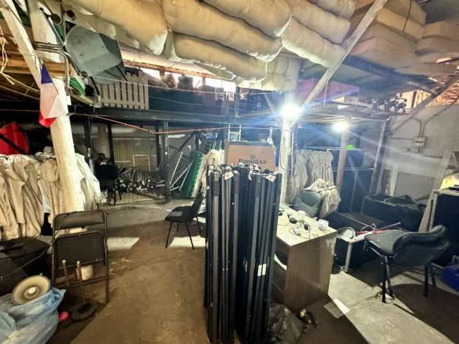 INDUSTRIAL Av. Mapocho / Esperanza